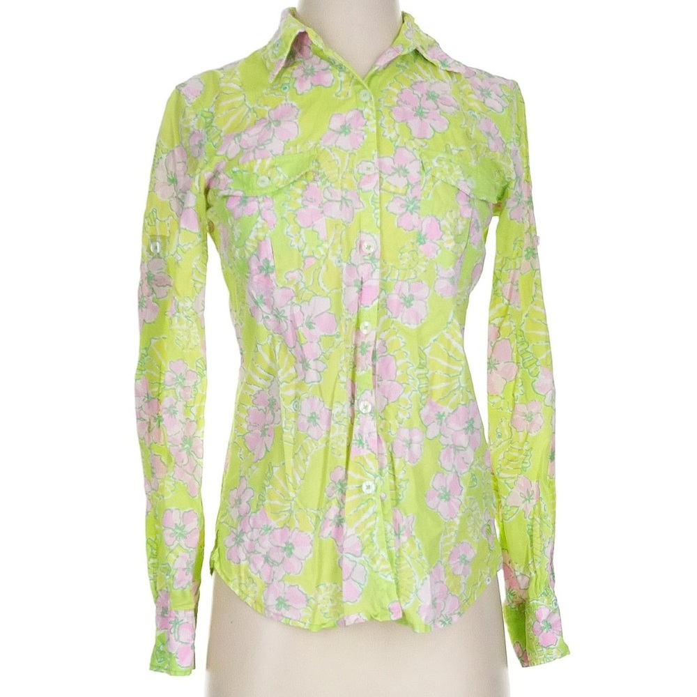 Green and Pink Lilly Pulitzer
Size XS Long sleeve blouse